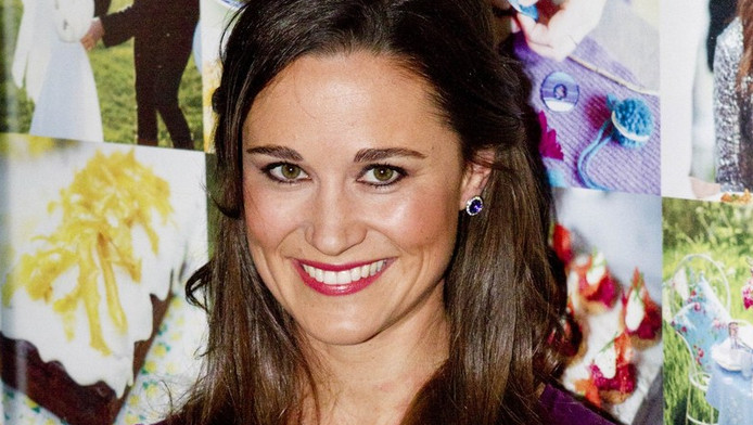 Kerst Bij De Celebs Vader Pippa Draagt Graag Een Jurk Show Ad Nl