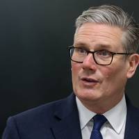 Starmer trekt naar Westminster om steun te verzamelen bij ministers en Labour-parlementsleden
