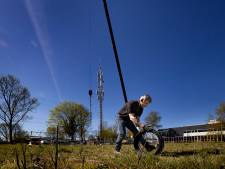 Noodmast voor Nuenen na brand in telefoonmast