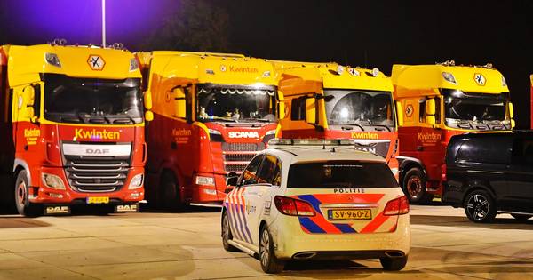 Bedrijfseigenaar transportbedrijf in Westerhoven betrapt drie mannen die vrachtwagens wilden openbre