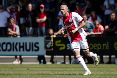 Ajax achter gesloten deuren met ruime cijfers langs Anderlecht
