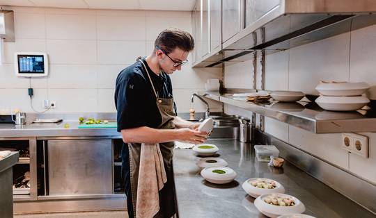 Na Sergio Herman vertrekt ook sterrenzaak Demain uit het Strandhotel: wat loopt er mis in Cadzand?