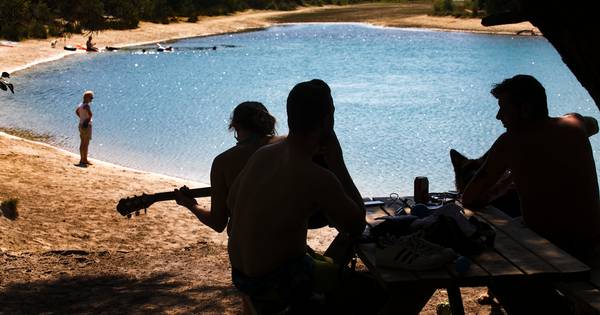 Geen recreanten meer in natuurgebied Looserplas, teleurstelling bij vakantiegangers