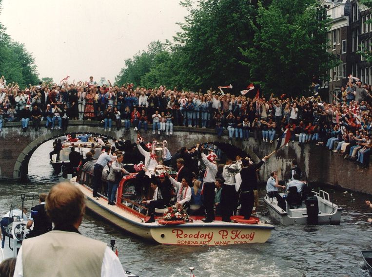 In beeld: zo beleefde Ajax de Champions League-finale van 1995 | Het Parool