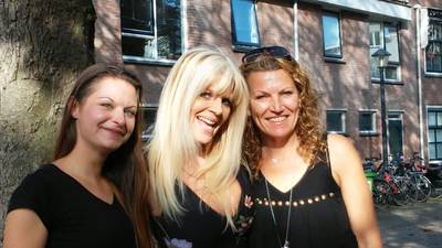 Kim Holland wil lotgenoten seksueel misbruik weer laten genieten