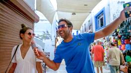 Lien en Joren zorgen voor feestje in Bodrum