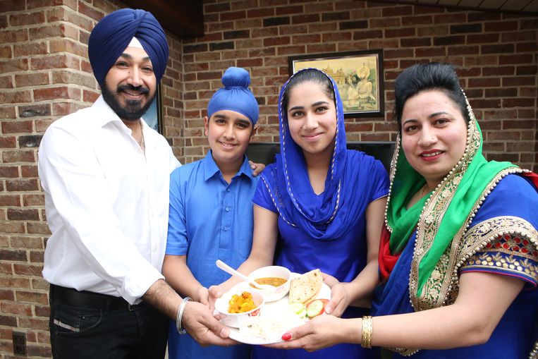 Rummen-KamalJit Singh-Supanjit-Anshpreet en Jaspreet Kaur