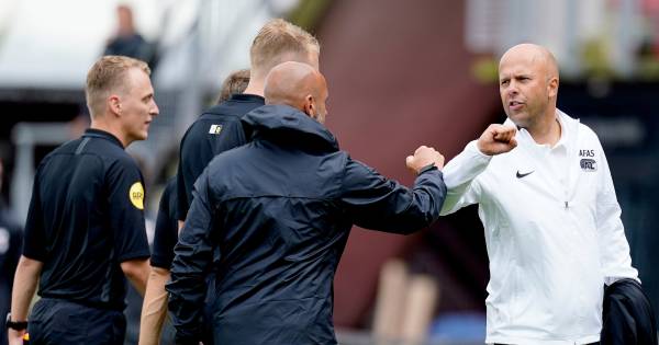 Dessers Bezorgt Az Nederlaag In Eerste Oefenduel Nederlands Voetbal Gelderlander Nl