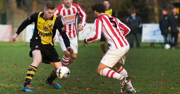 Koploper VVO morst punten in Angeren