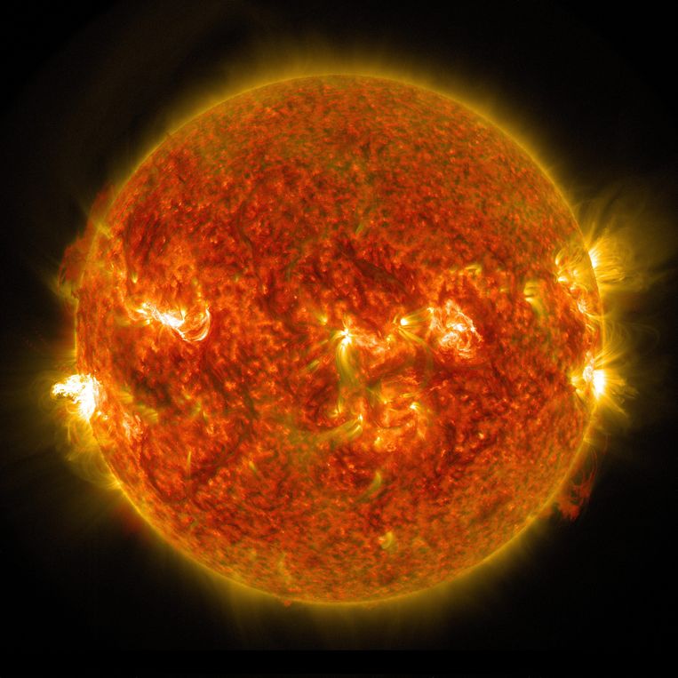 Als niets anders ons heeft uitgeroeid, dan zal de zon dat zéker doen. Maar wel pas over 2 miljard jaar ongeveer.