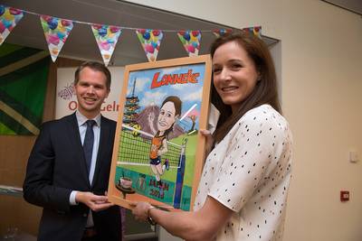 Topvolleybalster Lonneke Slöetjes vindt haar huldiging ‘supervet’