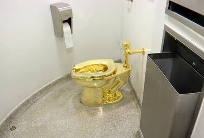 Un WC en or massif volé dans un palais du sud de l'Angleterre