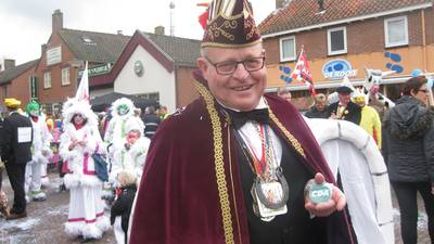 Dussens dorpsicoon Cees Schalken (73) is overleden