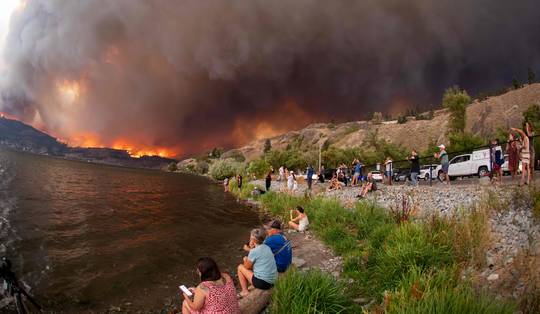 Op 7.000 kilometer hier vandaan woeden bosbranden in Canada. De gevolgen zijn tot hier te merken