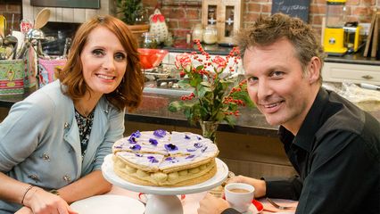84. Maaltijdsoep met linzen, rookworst en korstjes