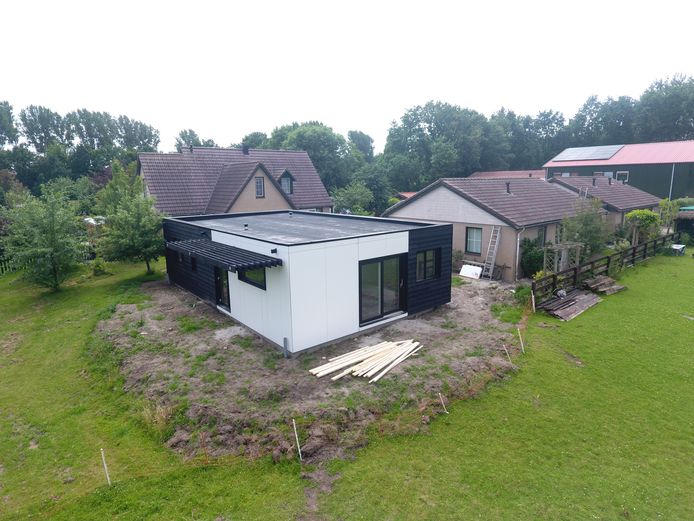 Niek Jansen Van Zeecontainerwoningen Nl Maakt Lego In Het Groot Ommen Destentor Nl
