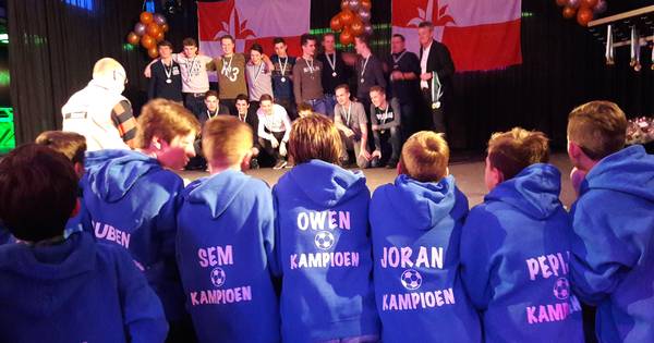 Bernheze stopt met huldiging kampioenen | Uden, Veghel eo | bd.nl - BD.nl