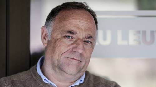 INTERVIEW. Marc Van Ranst: “De mensen willen nu maatregelen. Geen zachte heelmeesters”