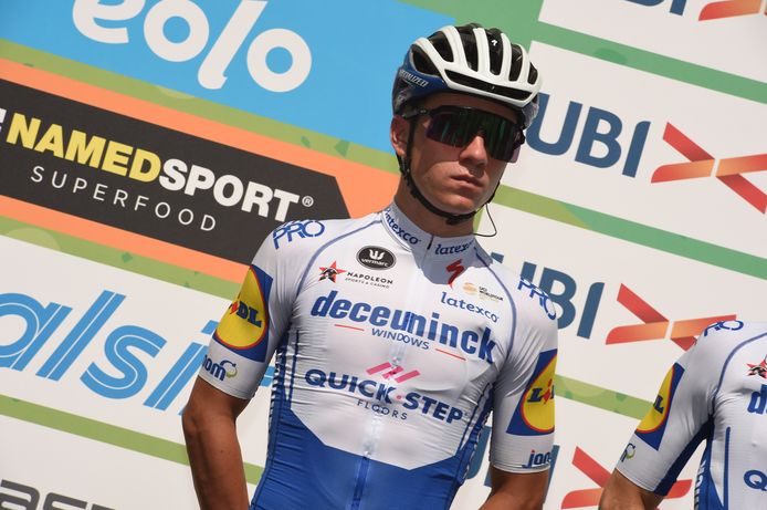 Evenepoel bij de start van de Ronde van Lombardije.