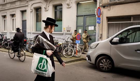 ‘De militairen zorgen voor een gevoel van veiligheid’, maar verijdelen soldaten op straat ook aanslagen?