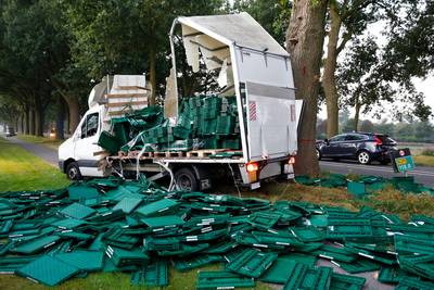 Nu acht jaar cel geëist voor rammen politiewagens met bestelbus
