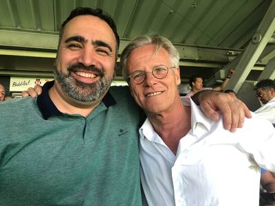 Die zomerse avond tijdens de Vierdaagse bij de friettent