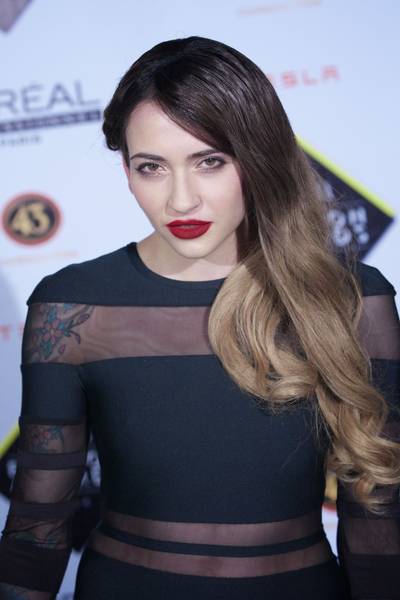 Christina Curry gaat los in nieuwe clip