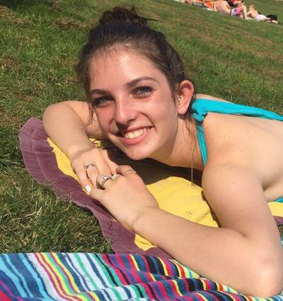 Joän uit Zetten is al elf weken vermist: moeder vreest dat ze bij een oudere man in de auto is gestapt