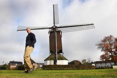 Man die in een jaar honderd molens wil zien bezoekt Rijkevoort en Oploo