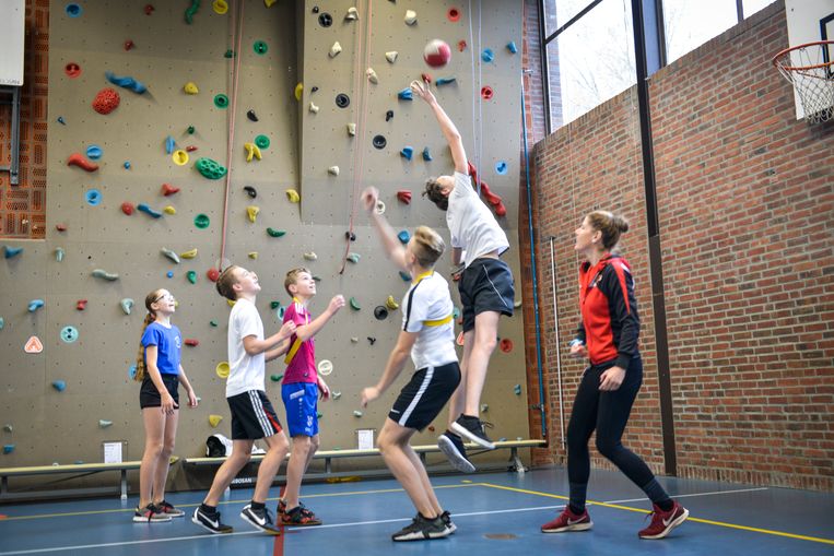 Ophef In Naaldwijk Waar Leerlingen Niet Willen Sporten In Korte Broek En Shirt Met Korte Mouwen Trouw