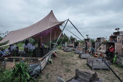 Programma coronaproof buitentheater is compleet: ‘Dat het zó omarmd zou worden had ik niet verwacht’