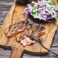 Het hoeft niet altijd vlees te zijn op de barbecue: drie recepten met vis boven de houtskoolgrill