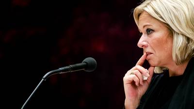 'Ik stop als minister van Defensie'