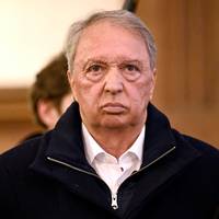 Met briefjes van 500 euro: voormalig Anderlecht-manager Herman Van Holsbeeck wisselde jarenlang zwart geld aan zelfscankassa Delhaize