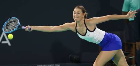 Sjarapova maakt rentree in Brisbane