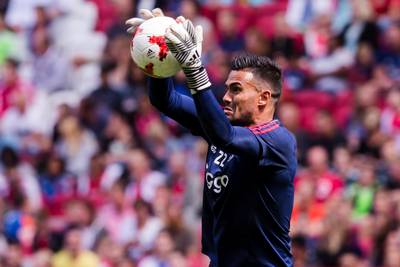 Ajax moet reserverkeeper Van Leer voorlopig missen