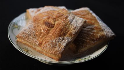 25. Feuilletés frangipane
