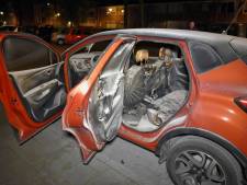 Binnenkant auto compleet verwoest door brand in Tilburg