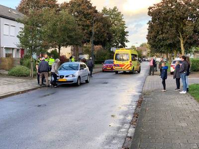 Kind loopt weg van trottoir en wordt aangereden door auto in Silvolde