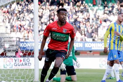 NEC zet flinke stap naar tweede ronde play-offs