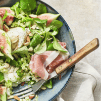 Salade van kruidige couscous met vijgen & ham