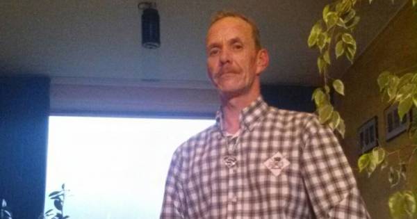 Twee van de vier verdachten die zijn aangehouden voor de moord op Robby Klomp uit Rozenburg zijn weer vrij  .