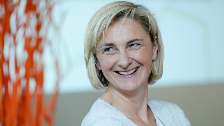 Crevits lanceert eSafety-label voor ICT-veiligheid scholen | De Morgen