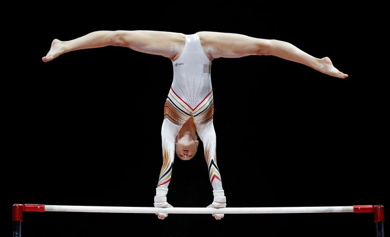 Nina Derwael pakt goud én zilver op EK gymnastiek in ...