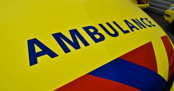 82-jarige man op snorfiets overleden na aanrijding met tractor in De Heen.