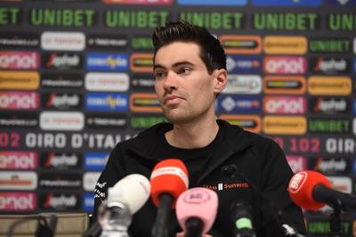 Dumoulin: Aan het roze denk ik nu nog niet