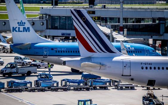 Verdachte situatie aan boord van vliegtuig Schiphol: hulpdiensten massaal uitgerukt