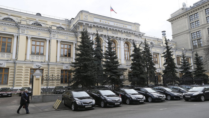 Klanten Halen 180 Miljoen Van Russische Bank Na Sancties