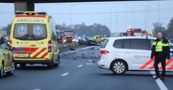 Dode bij ongeval met spookrijder op A18 bij Wehl, snelweg dicht richting Varsseveld - De Gelderlande