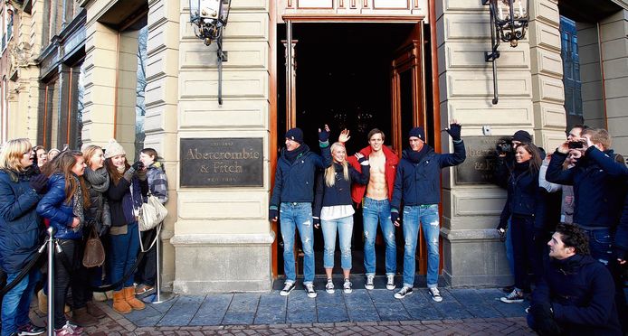 Halfnaakte Mannen Konden Abercrombie Fitch Niet Redden Economie Ad Nl
